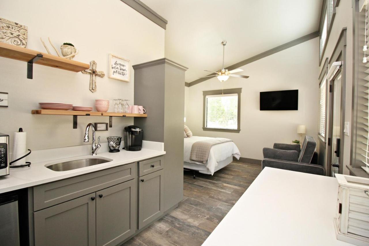 Green Acres Cottages - Wimberley Suite Esterno foto