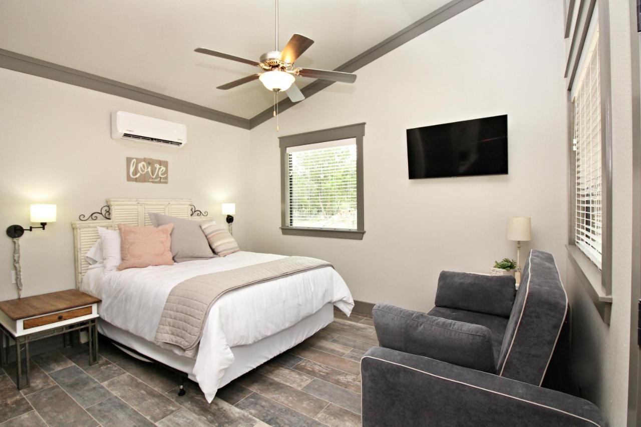 Green Acres Cottages - Wimberley Suite Esterno foto